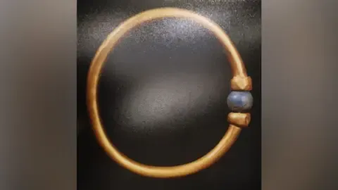 Egyptian Authorities State Ancient Bracelet Was Stolen and Destroyed