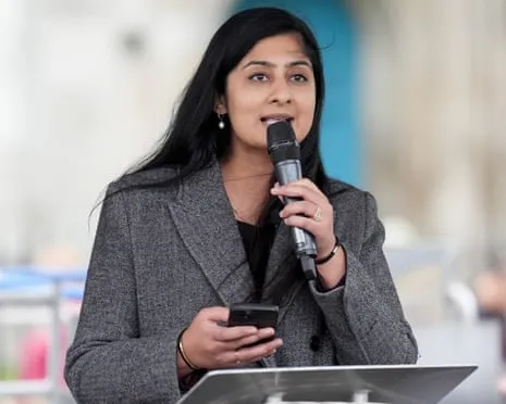 The Coventry South MP Engages Libel Legal Experts Following Row With Jeremy Corbyn Regarding Organization Funds